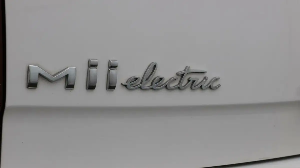 2021-seat-mii-e-big-21