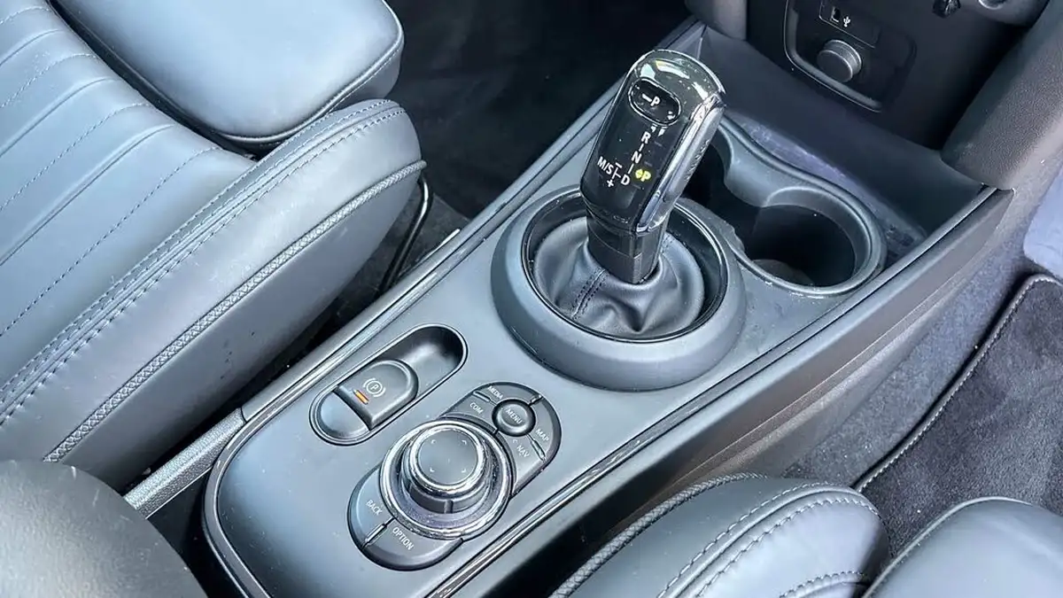 2023-mini-countryman-15-cooper-exclusive-premium-big-11