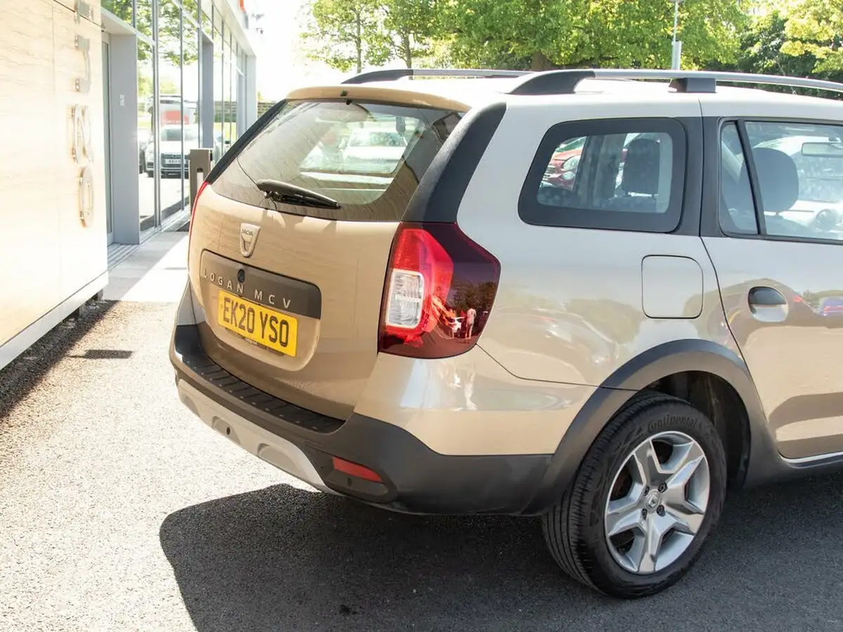 2020-dacia-logan-mcv-stepway-09-tce-comfort-big-7