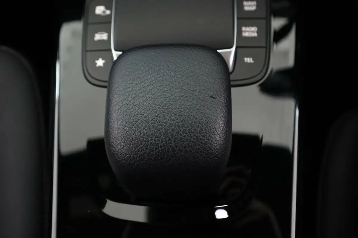 2020-mercedes-benz-cla-20d-cla-220d-amg-line-premium-coupe-4d-big-13