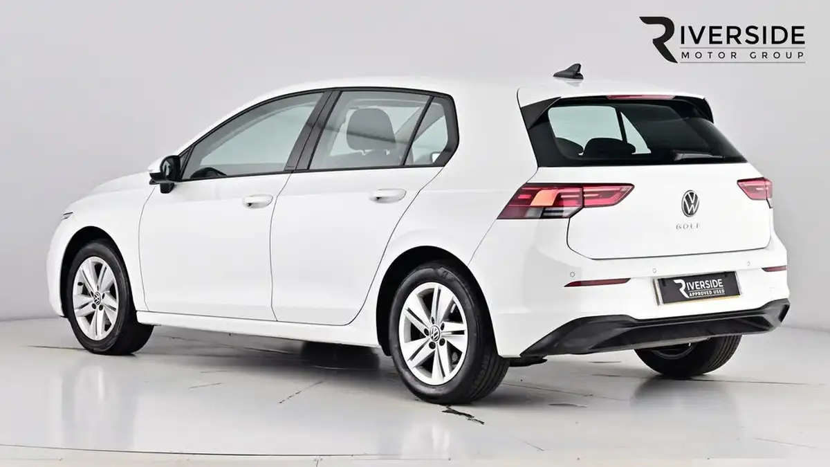 2020-volkswagen-golf-15-tsi-life-150ps-hatchback-big-1