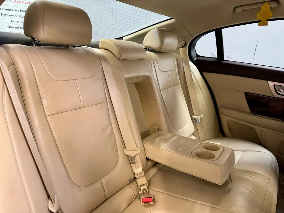 2012-jaguar-xf-30td-s-luxury-275ps-saloon-4d-auto-big-19