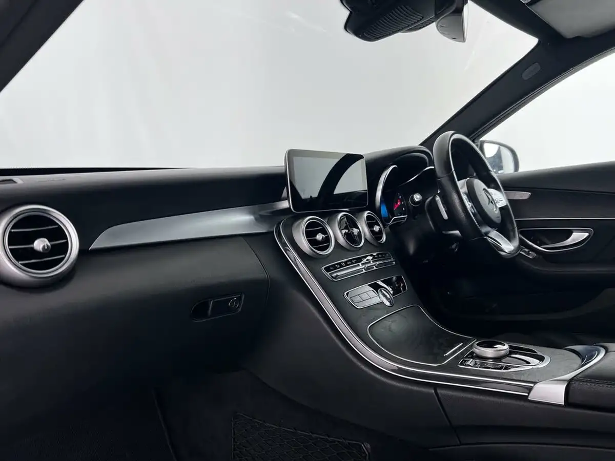 2018-mercedes-benz-c-class-15-c200-amg-line-ss-estate-5d-big-19