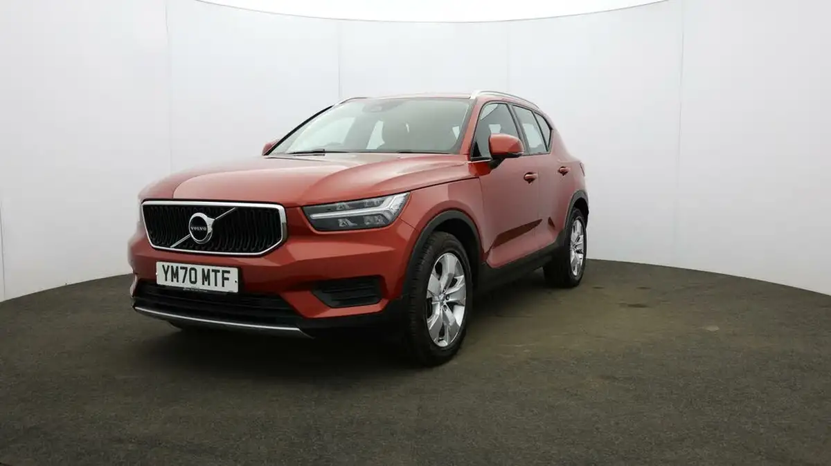 2020-volvo-xc40-20td-d3-momentum-geartronic-big-38