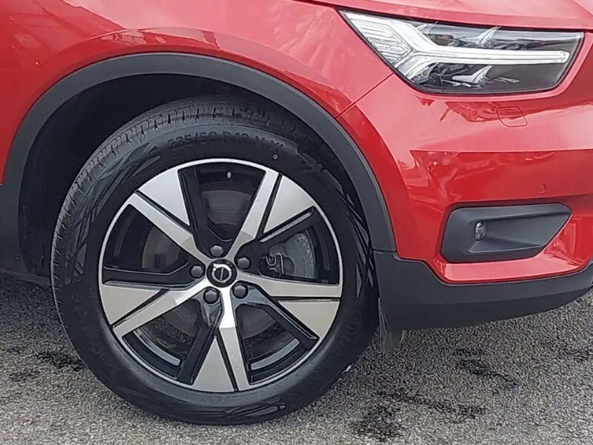 2022-volvo-xc40-e-recharge-plus-228bhp-big-8