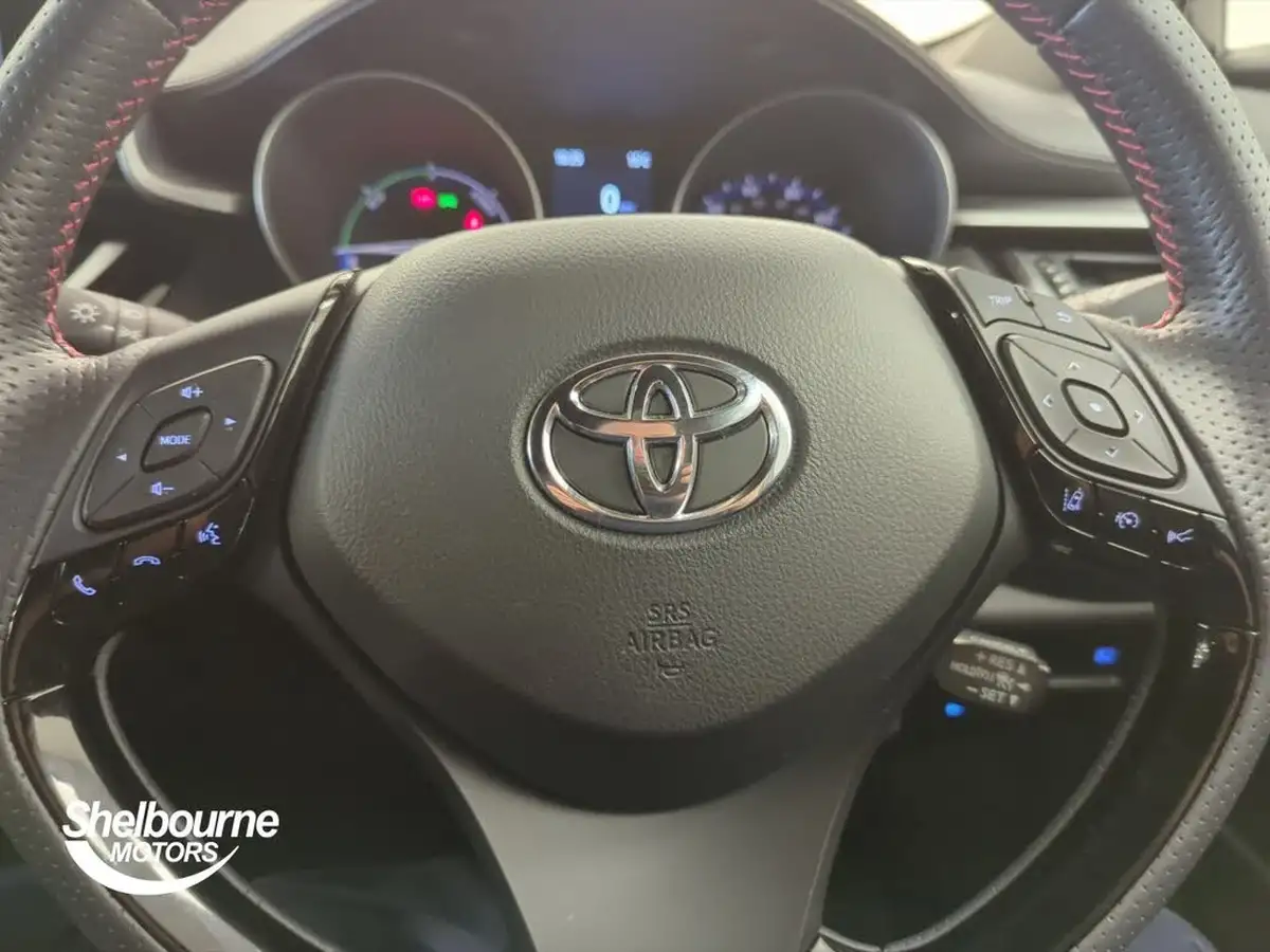 2023-toyota-c-hr-18-vvt-i-gr-sport-big-14
