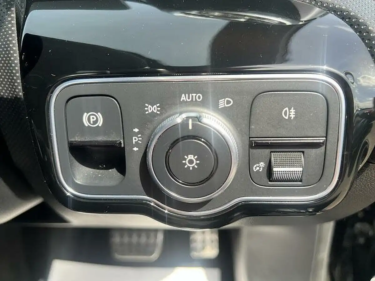 2020-mercedes-benz-a-class-20-a45-s-amg-big-21