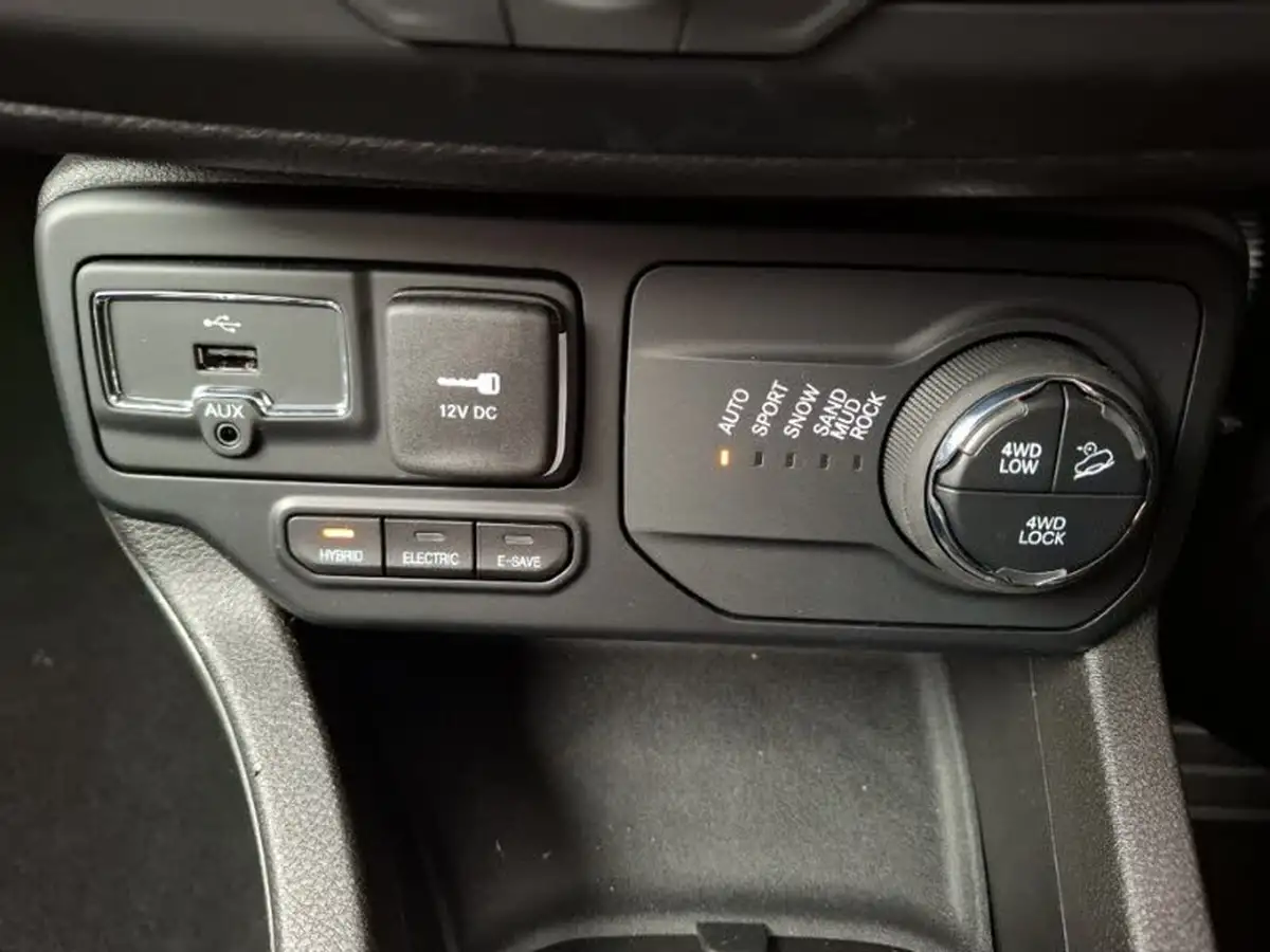 2024-jeep-renegade-13-gse-trailhawk-big-13