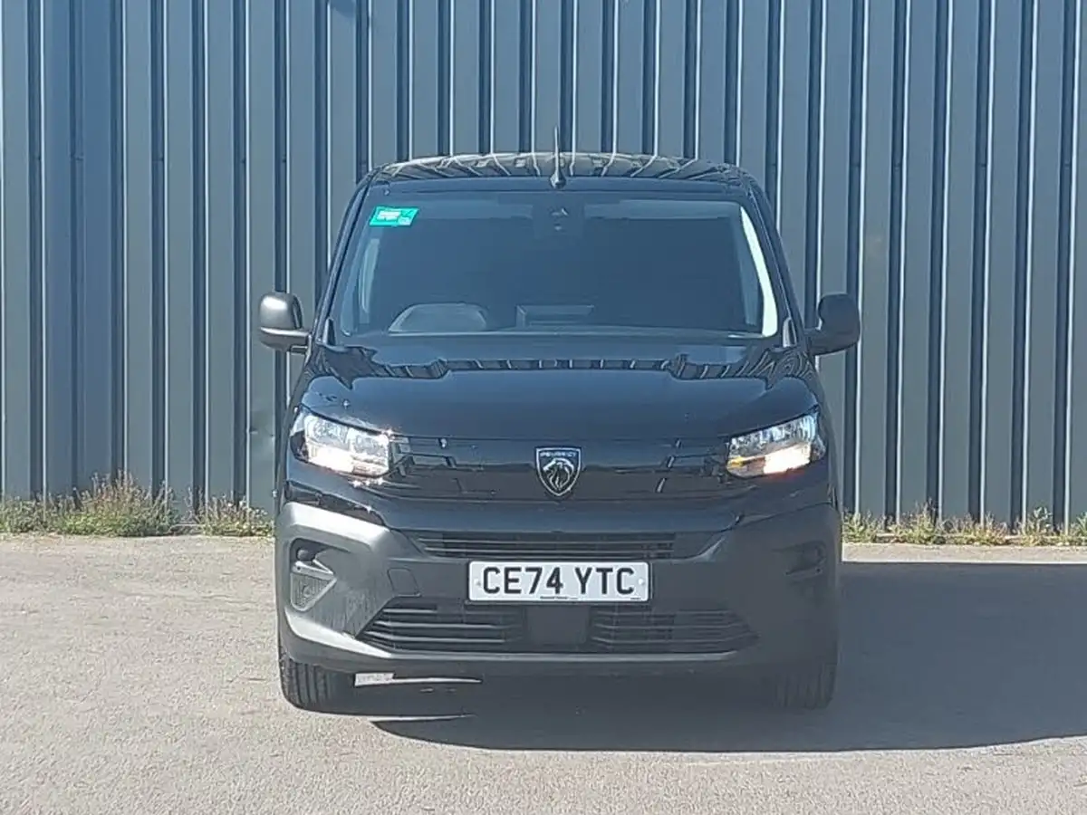2024-peugeot-partner-15-bluehdi-professional-100pseu6d-big-18
