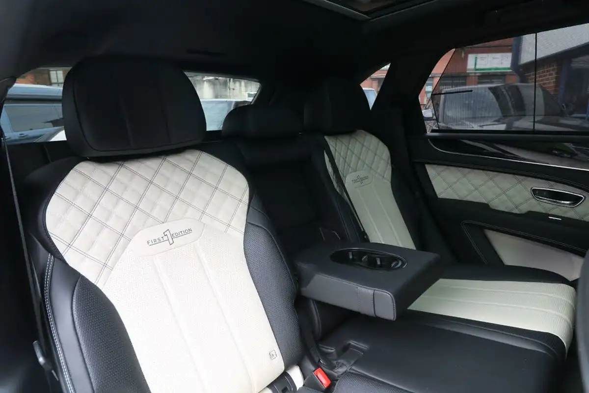 2022-bentley-bentayga-big-8