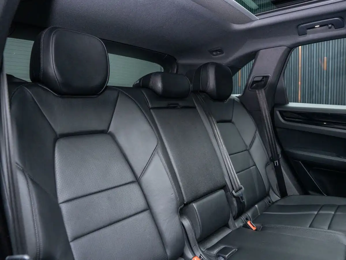 2020-porsche-cayenne-30-v6-station-wagon-big-32