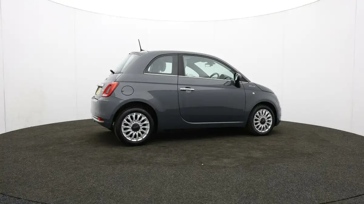 2022-fiat-500-10-dolcevita-big-37
