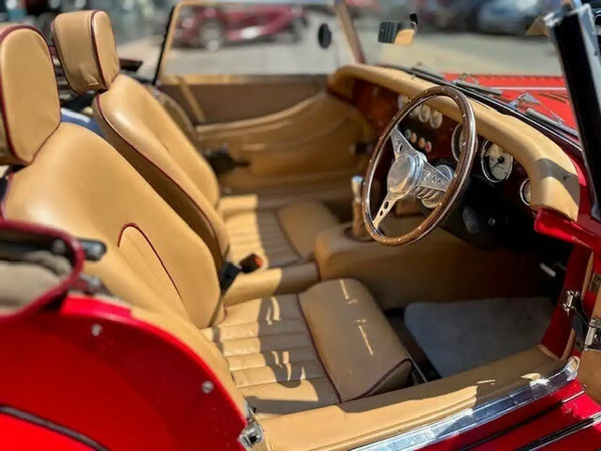2006-morgan-44-18-4-seat-big-7