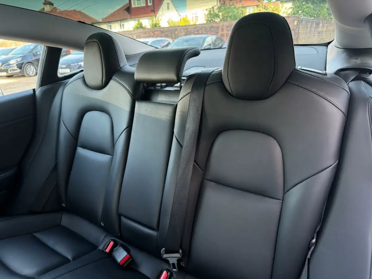 2021-tesla-model-3-e-long-range-awd-big-43