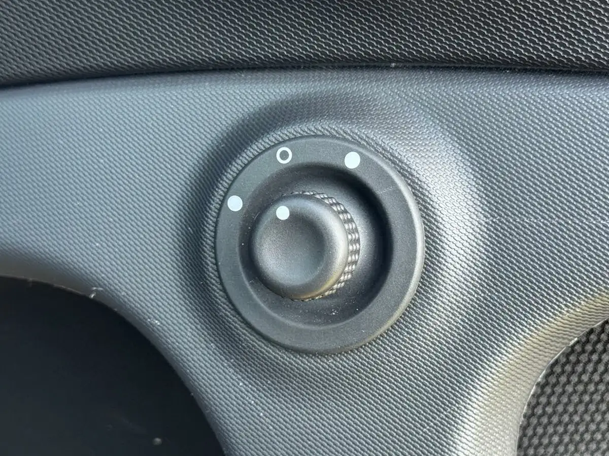 2018-smart-forfour-09-brabus-xclusive-big-25