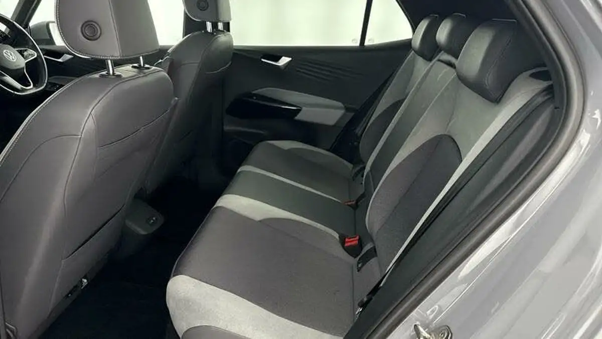2021-volkswagen-id3-e-family-145ps-big-32