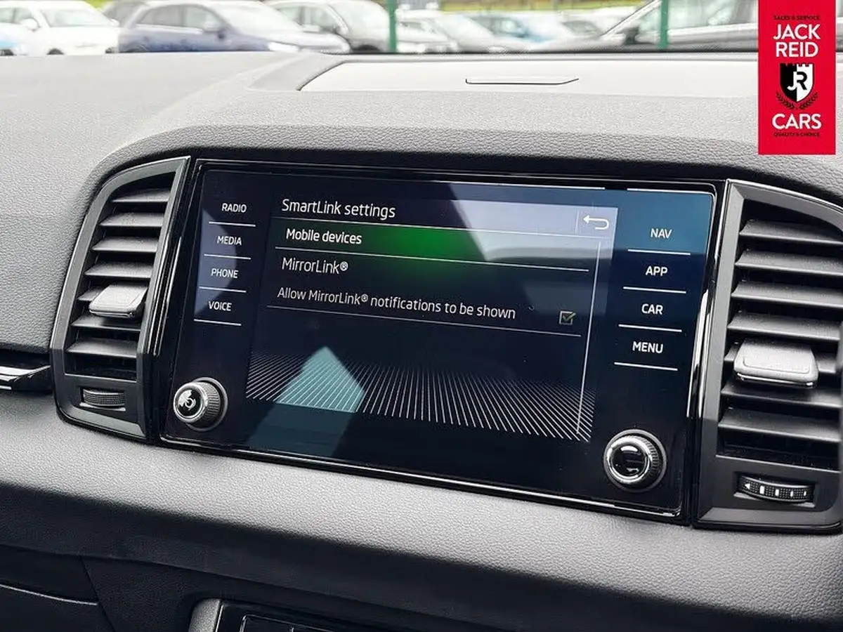 2020-skoda-karoq-15-tsi-sportline-dsg-big-19