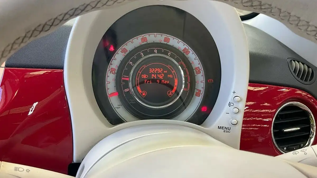 2012-fiat-500-12-lounge-ss-big-8