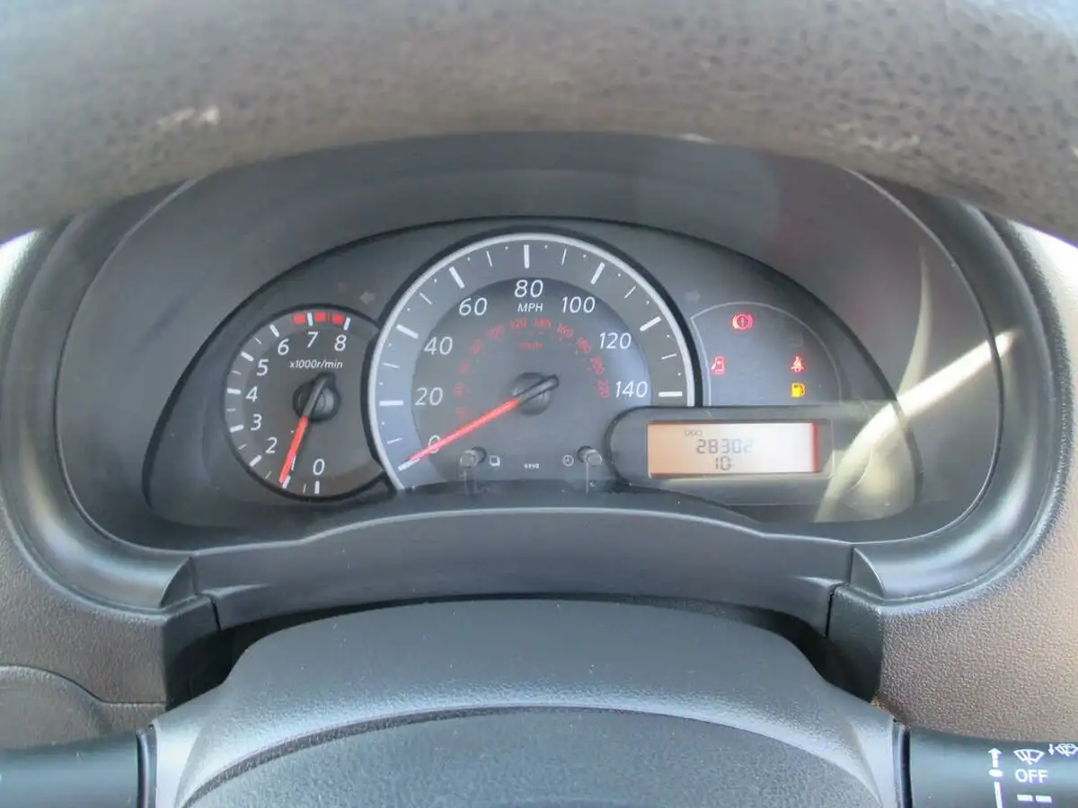 2013-nissan-micra-12-30th-anniversary-big-19
