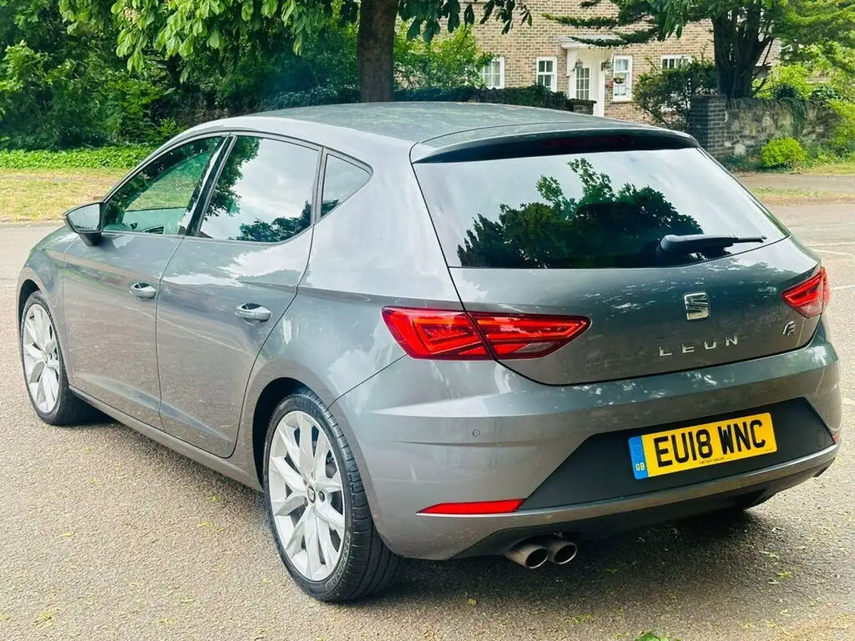 2017-seat-leon-14-ecotsi-fr-technology-hatchback-5d-big-7