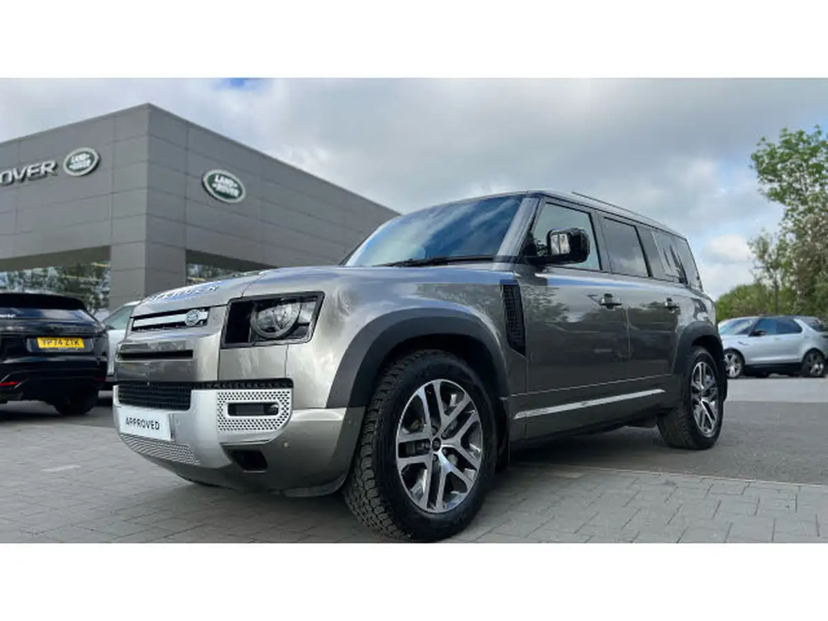 2022-land-rover-110-defender-20-p400e-xs-edition-big-23
