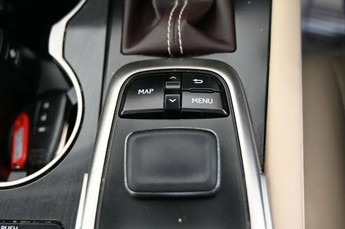 2019-lexus-rx-450h-35-rx-big-29