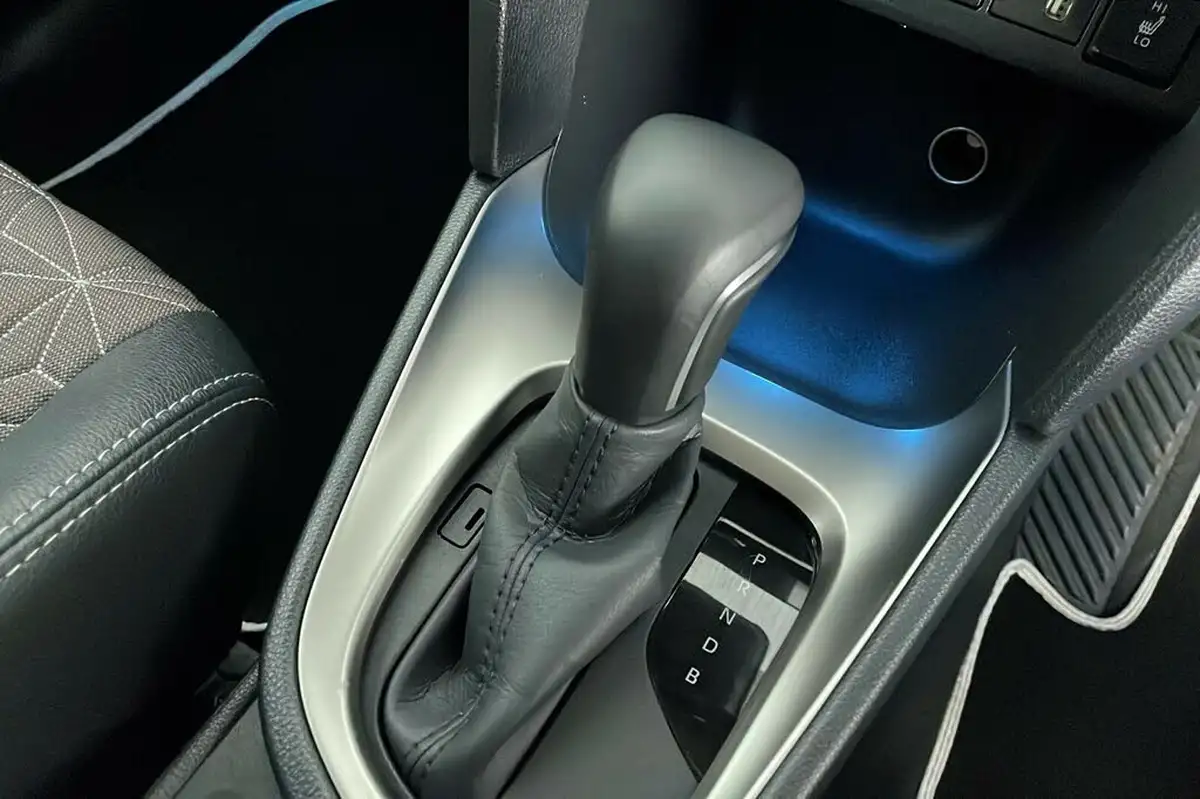 2023-toyota-yaris-cross-15-vvt-i-excel-awd-i-big-11