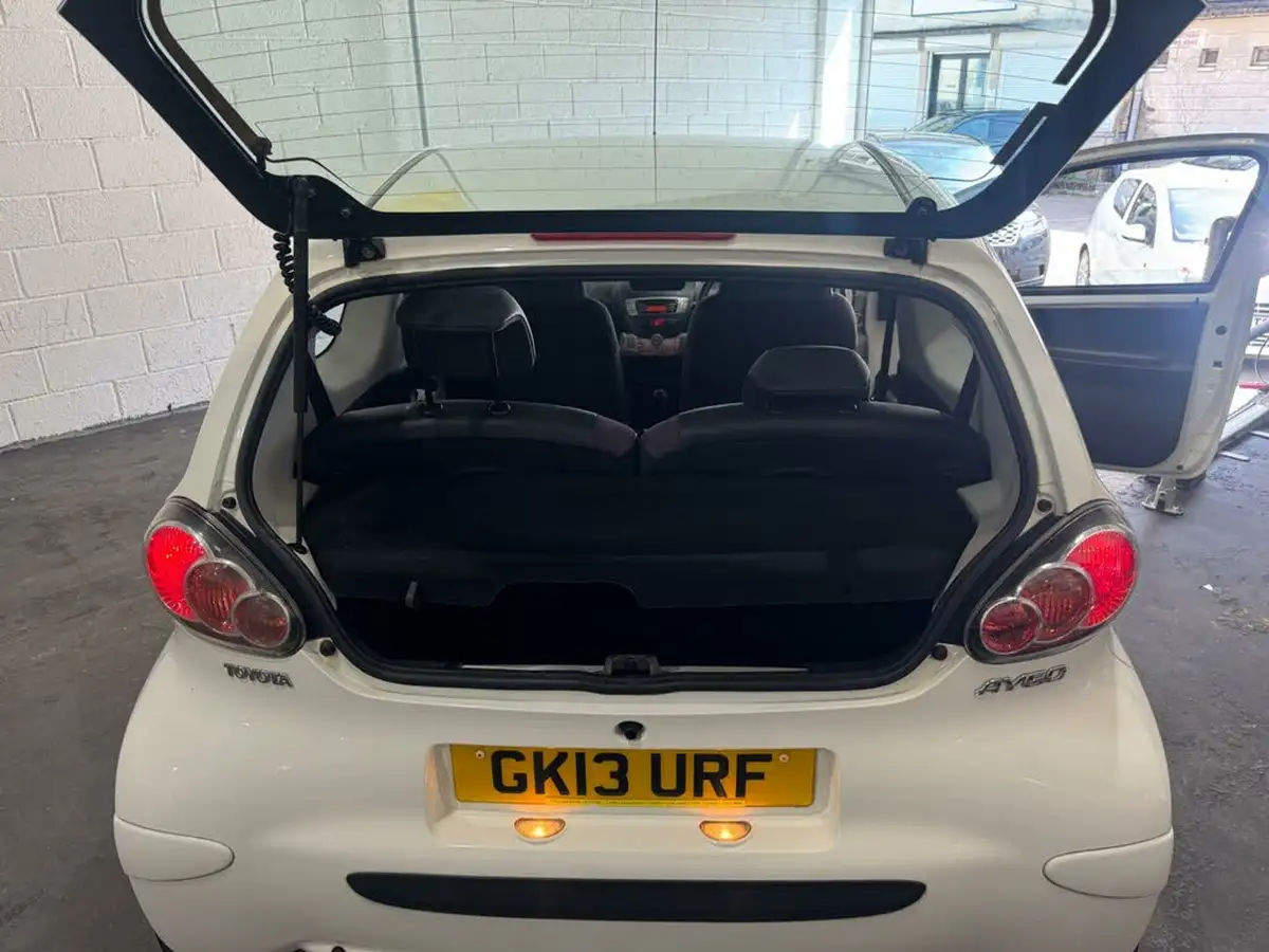 2013-toyota-aygo-10-aygo-ice-3d-big-21
