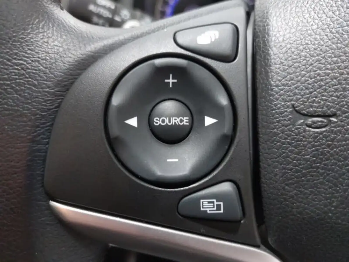 2019-honda-jazz-13-i-vtec-ex-navi-cvt-big-14