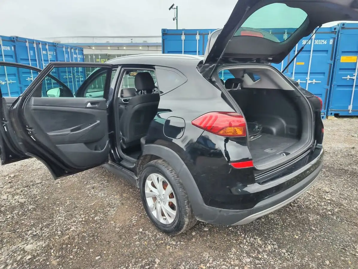 2019-hyundai-tucson-16-t-gdi-se-nav-dct-big-16