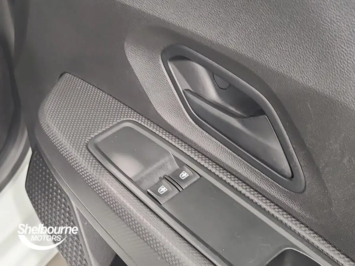 2021-dacia-sandero-10-tce-essential-90bhp-big-39