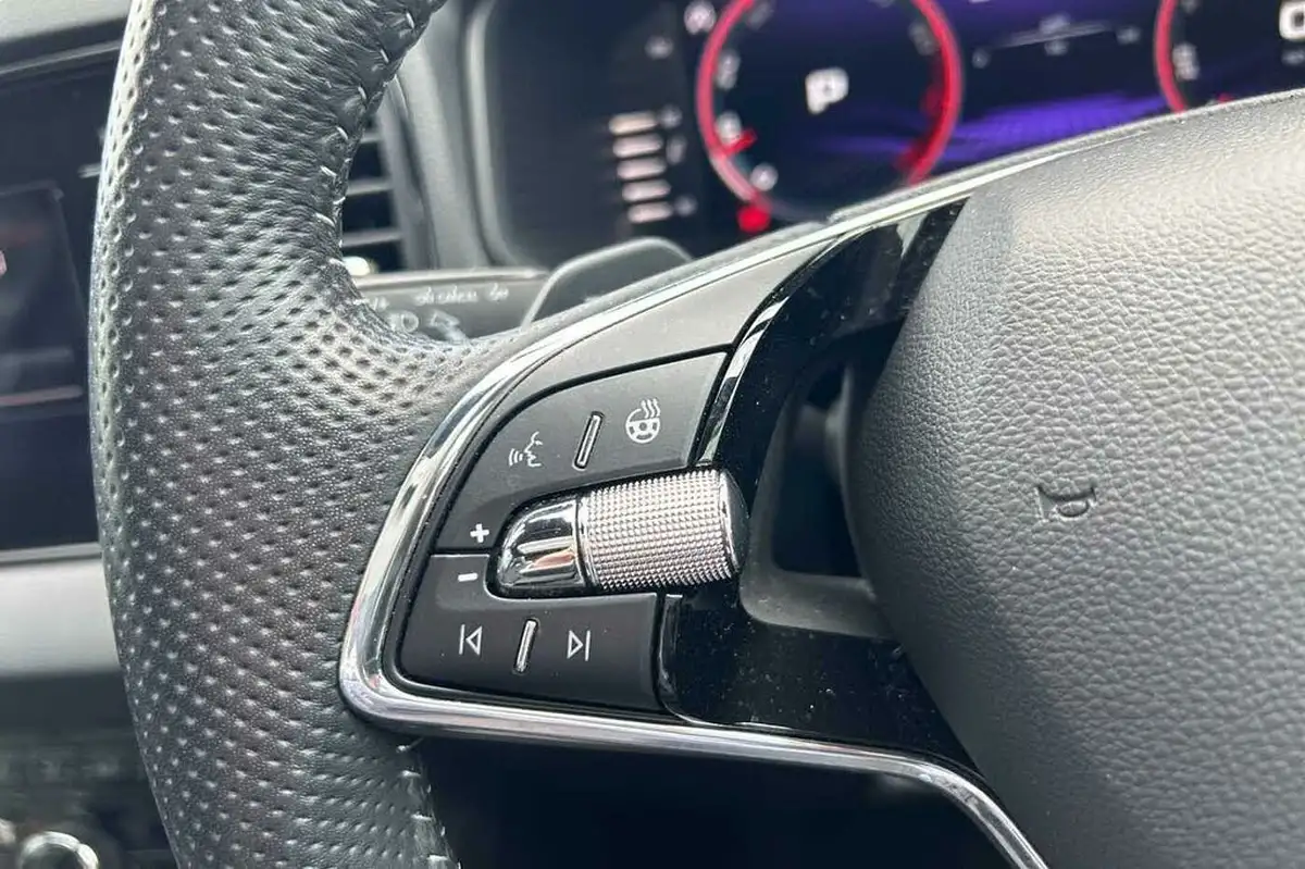 2023-skoda-karoq-15-tsi-sportline-dsg-big-37