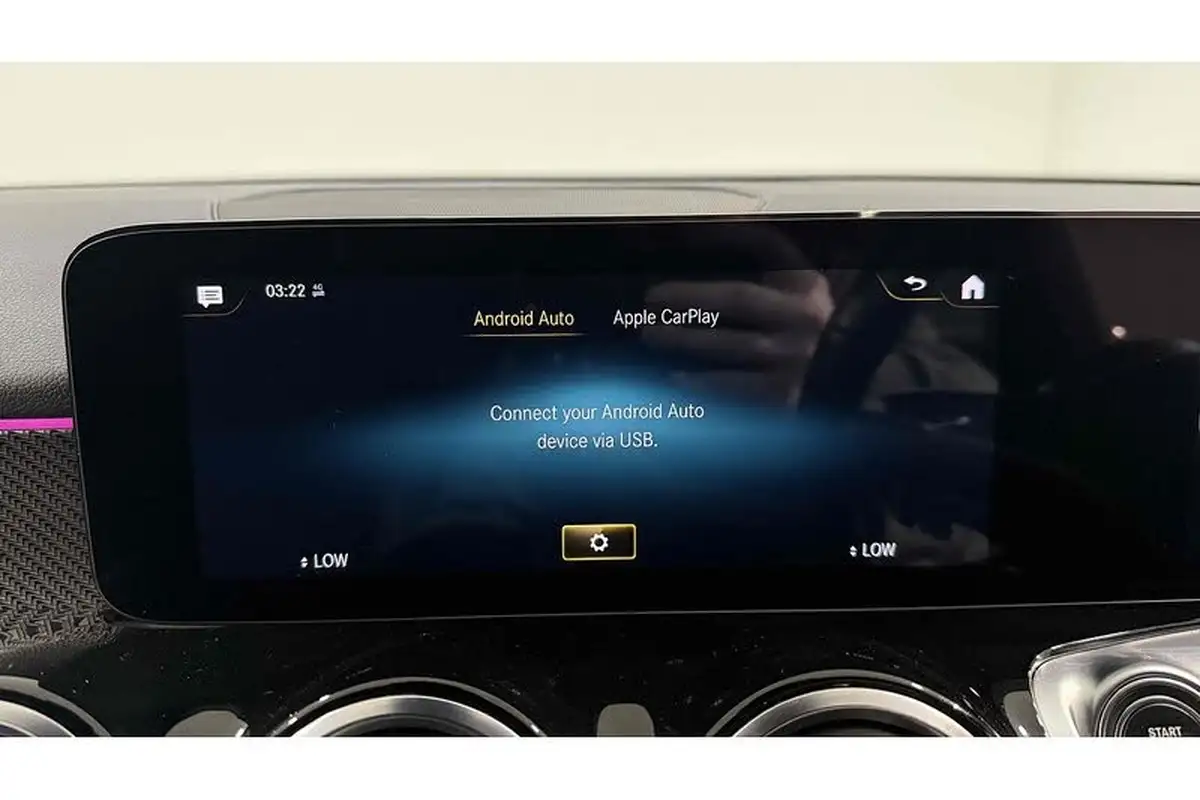 2021-mercedes-benz-glb-class-20d-glb200d-amg-line-premium-4matic-big-28
