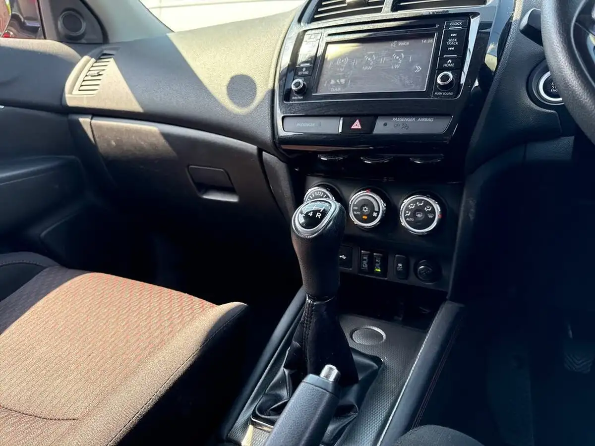 2018-mitsubishi-asx-16-3-big-19
