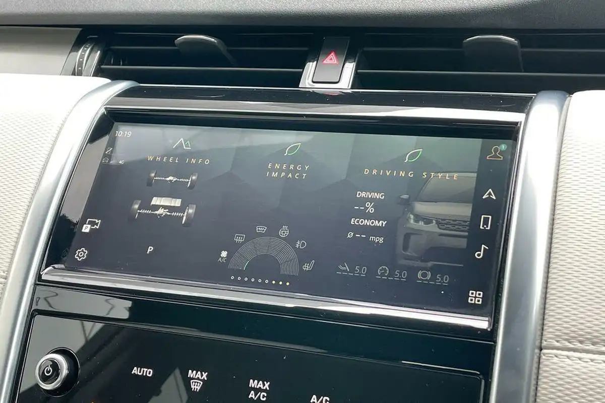 2022-land-rover-discovery-sport-15-p300e-r-dynamic-se-big-60