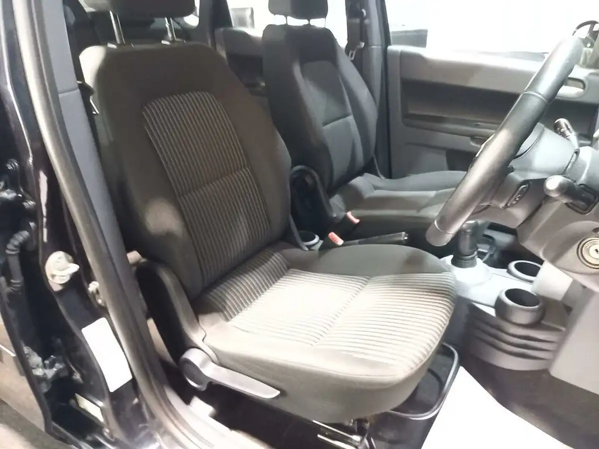 2008-mitsubishi-colt-15td-cz2-amt-big-18