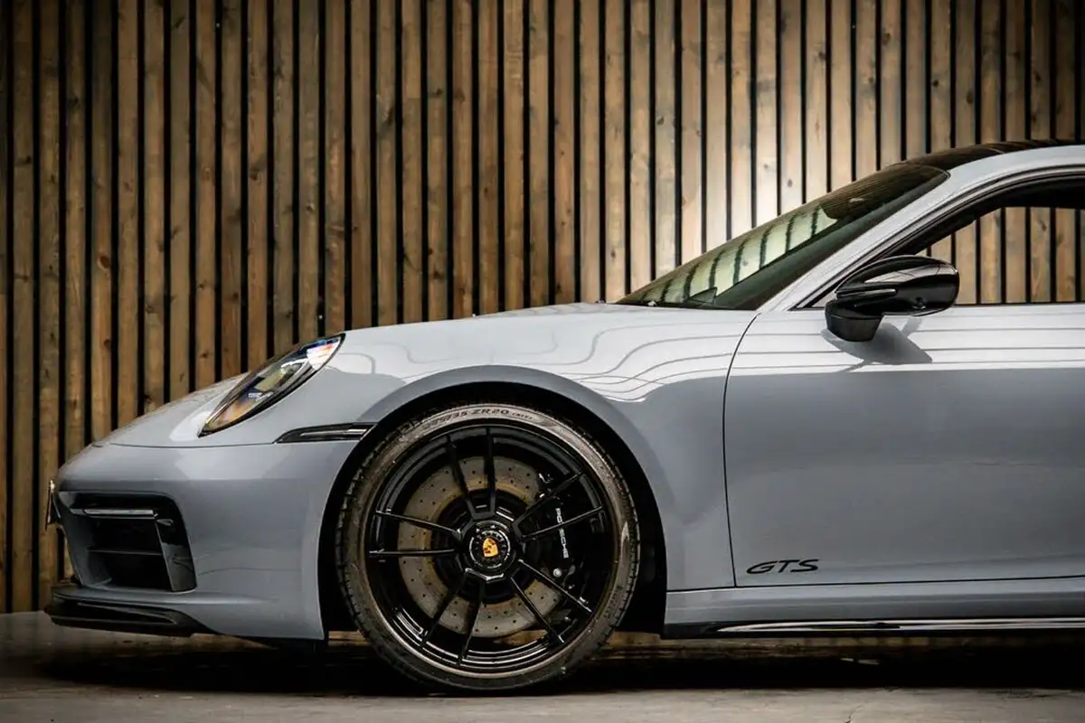 2022-porsche-911-30-carrera-gts-coupe-pdk-big-8
