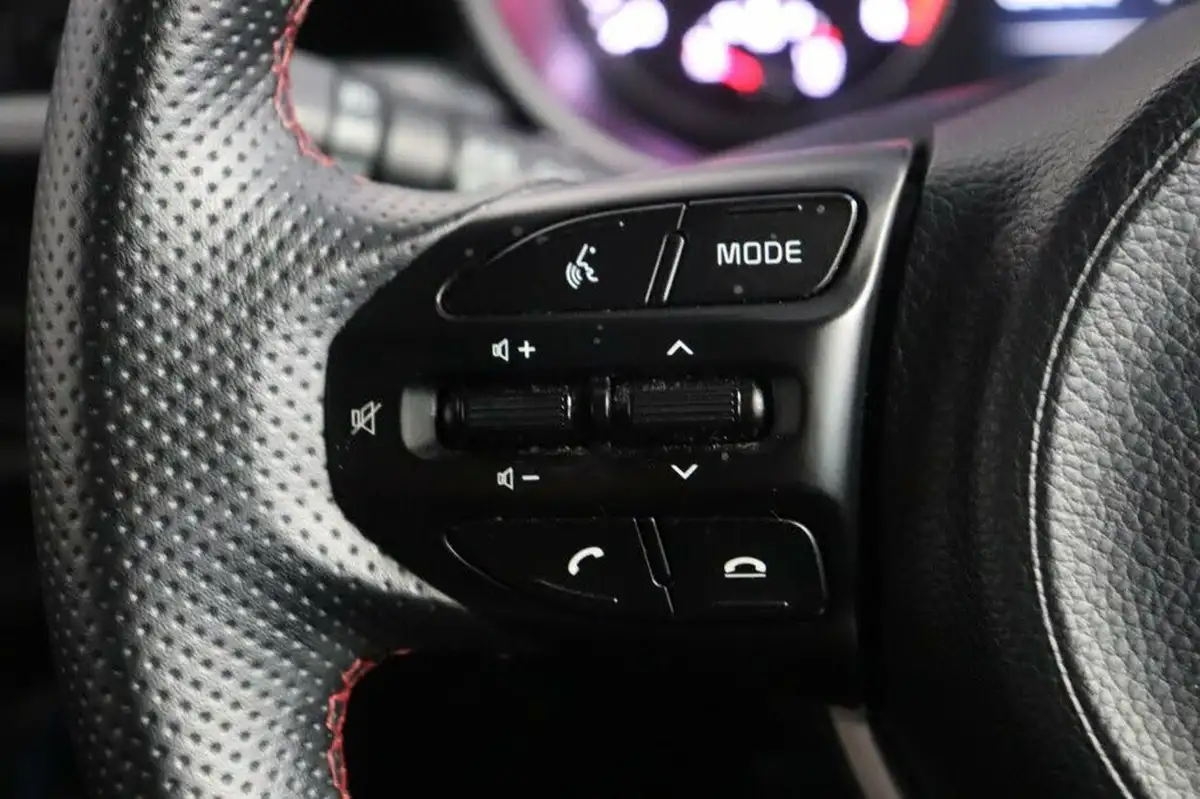 2021-kia-picanto-10-gt-line-auto-seq-big-25
