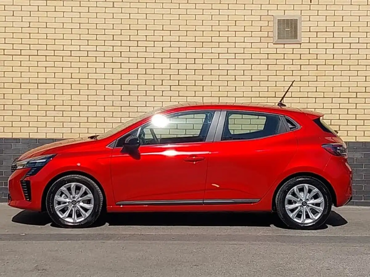 2024-renault-clio-16-evolution-big-3
