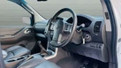 2012-nissan-navara-25td-tekna-eu-v-small-3