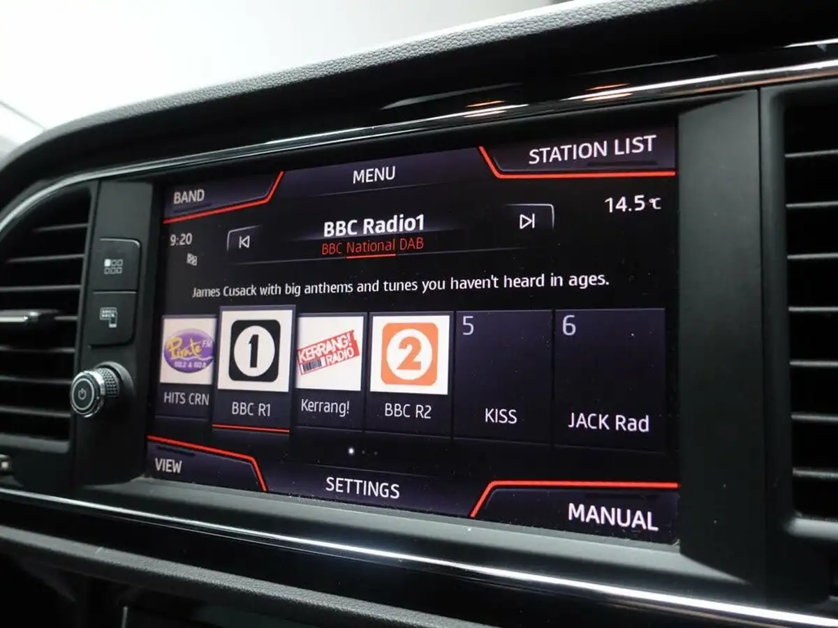 2018-seat-leon-18-tsi-fr-technology-estate-5d-dsg-big-17