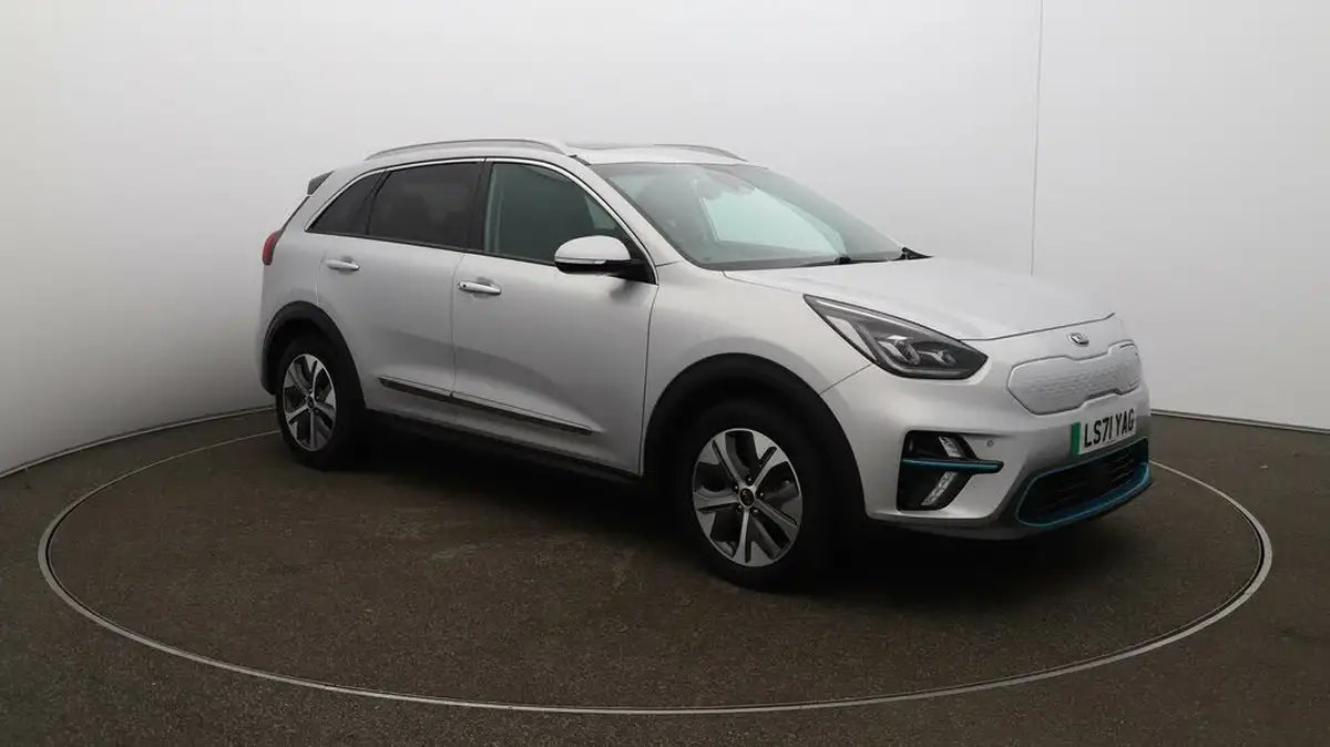 2021-kia-e-niro-ev-4-big-47