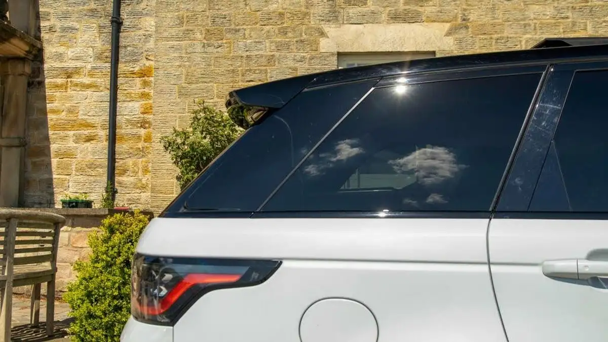 2021-land-rover-range-rover-sport-50-v8-p575-svr-carbon-edition-big-25