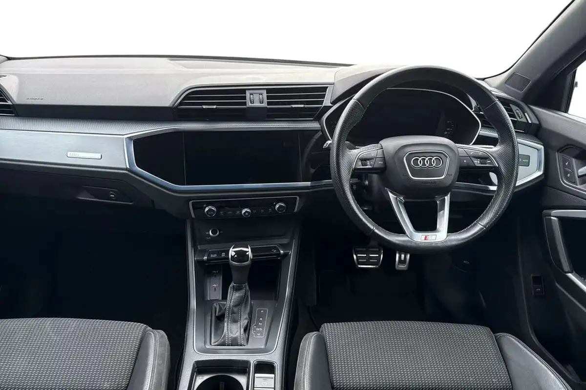 2021-audi-q3-20-35-tdi-s-line-comfort-sound-pack-station-wagon-big-17