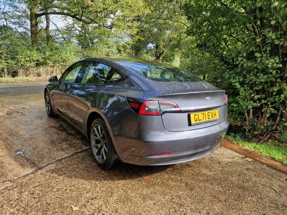 2021-tesla-model-3-e-standard-plus-big-10