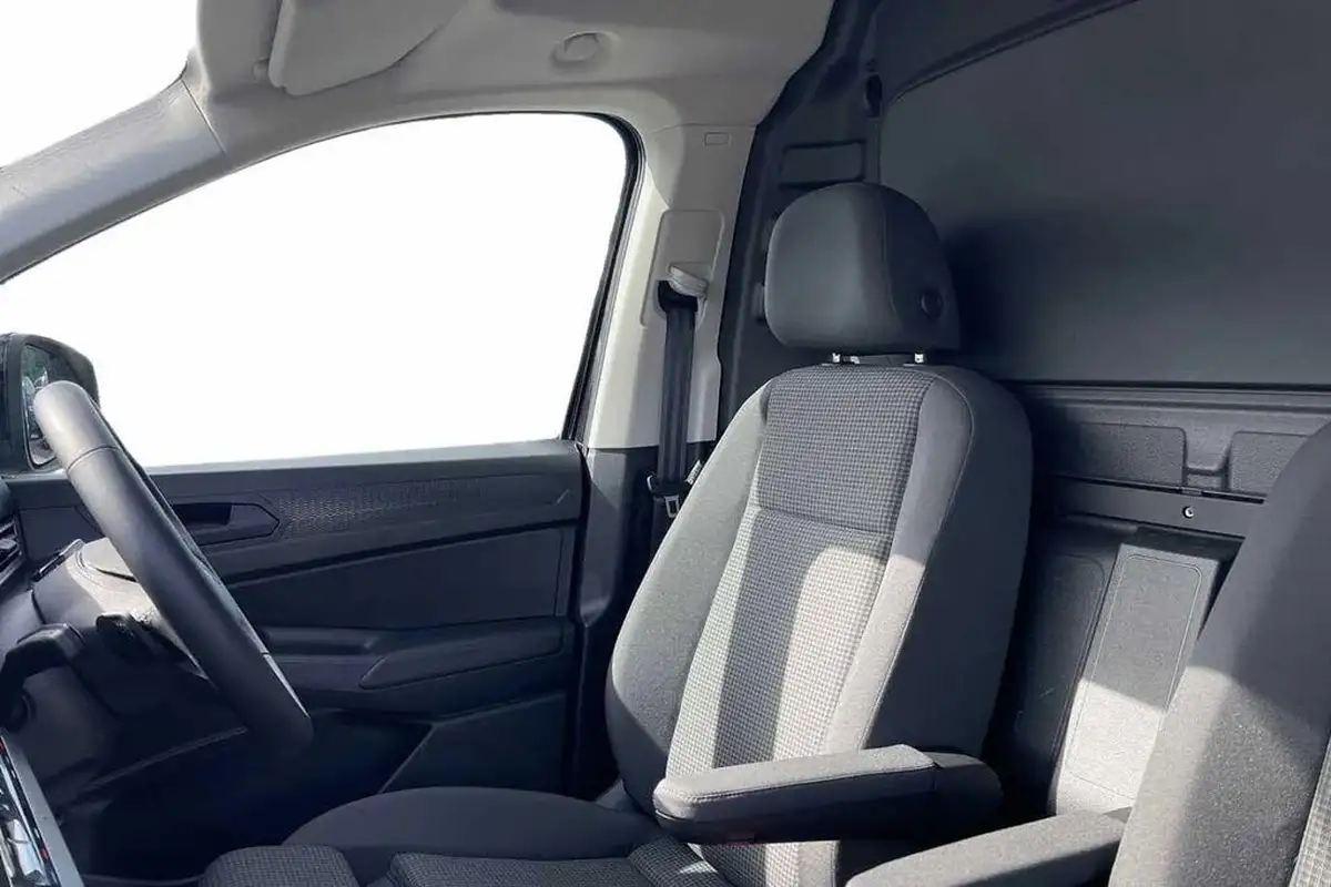 2024-volkswagen-caddy-20tdi-c20-cargo-commerce-pro-122pseu6d-dsg-big-10