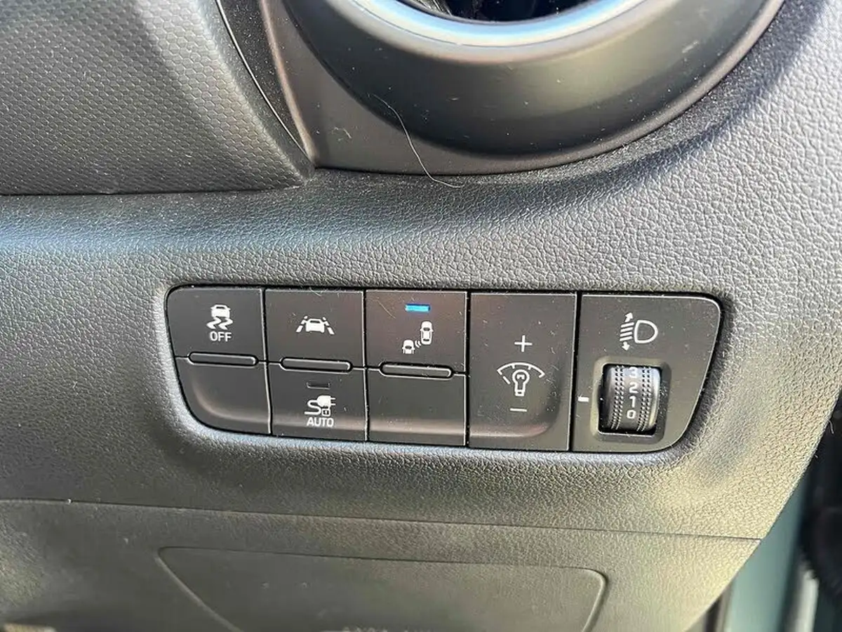 2020-hyundai-kona-e-premium-204ps-big-34
