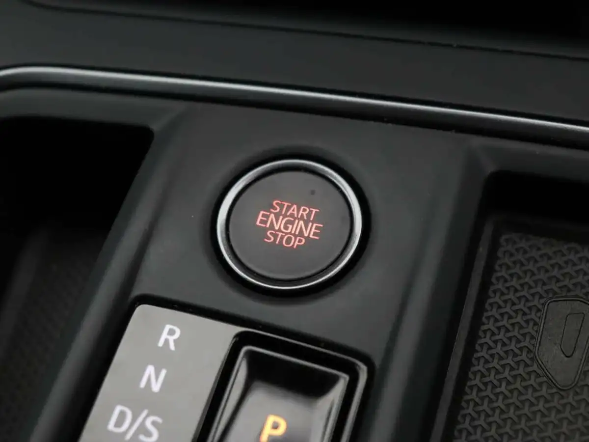 2021-cupra-formentor-14-e-hybrid-v2-big-47