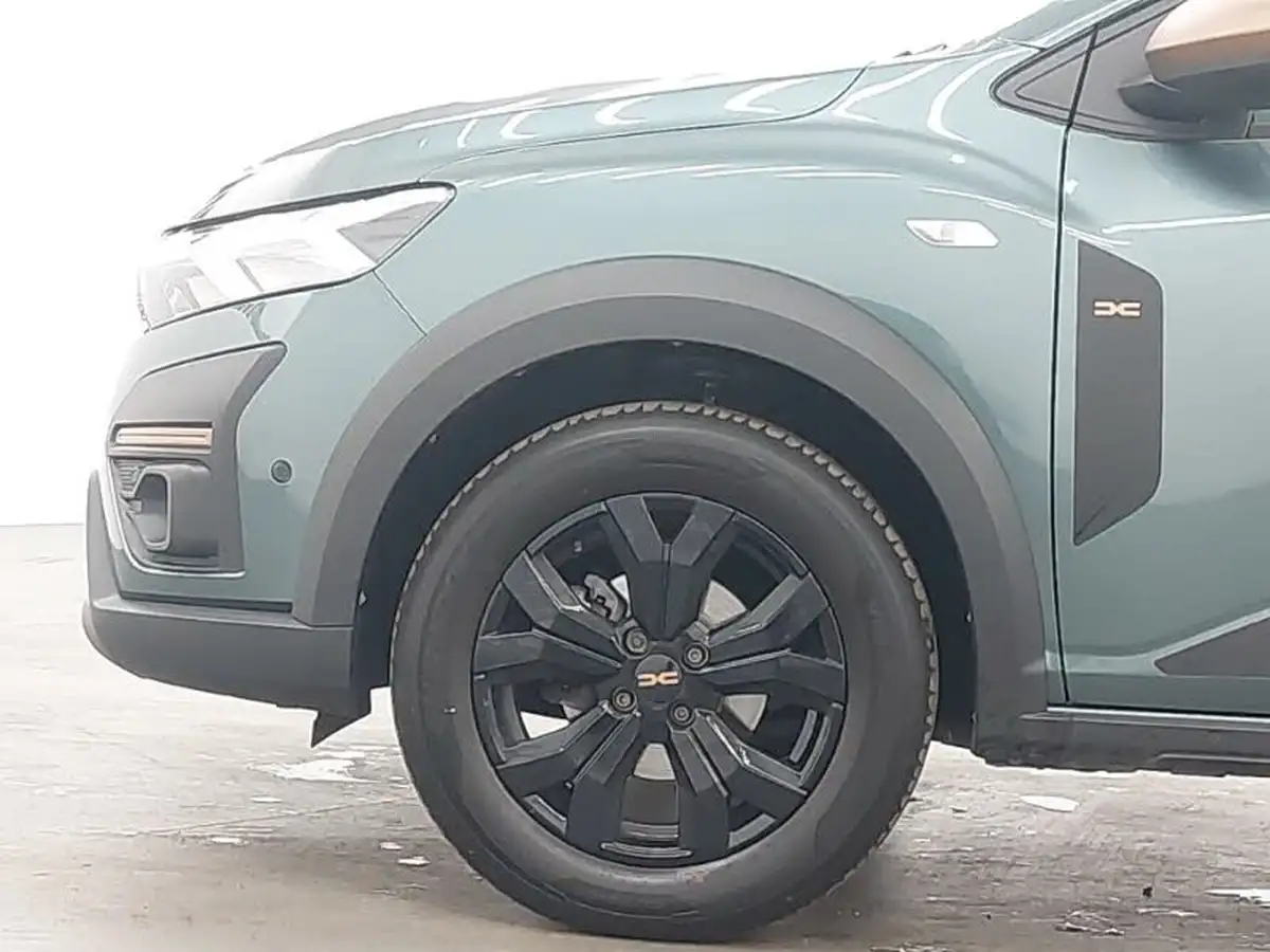 2023-dacia-sandero-stepway-10-tce-essential-90bhp-big-11
