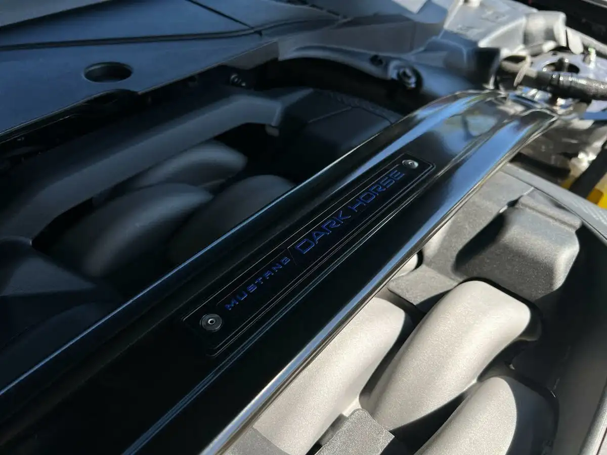 2024-ford-mustang-50-v8-dark-horse-big-60